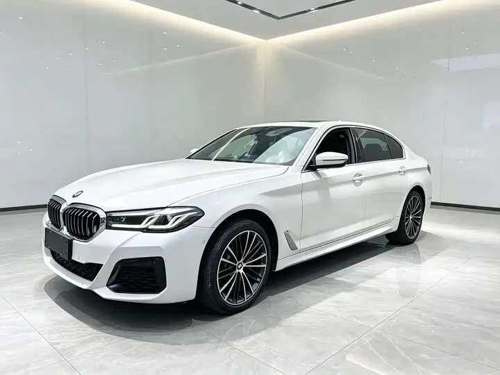 BMW 5 Series 2023, арт. CN-3294686 — фото 1