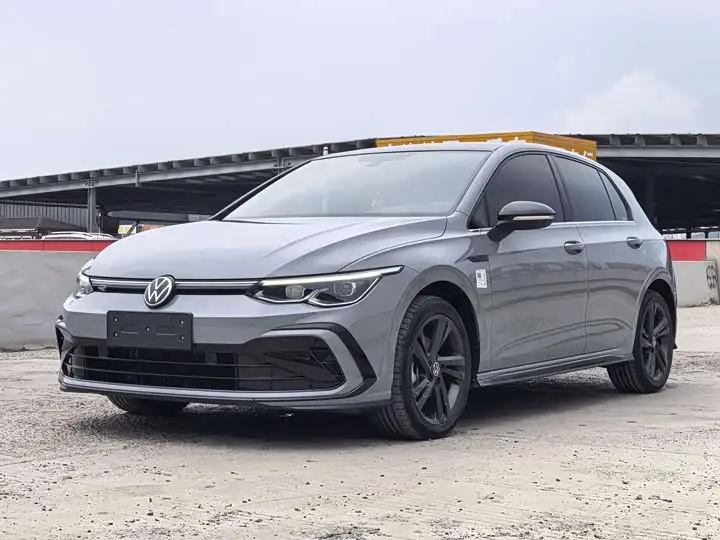 Volkswagen Golf 2023, арт. CN-3295703 — фото 1