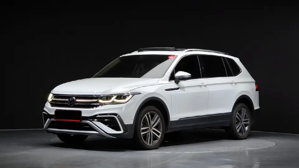 Volkswagen Tiguan 2018, арт. KR-3296261 — фото 1