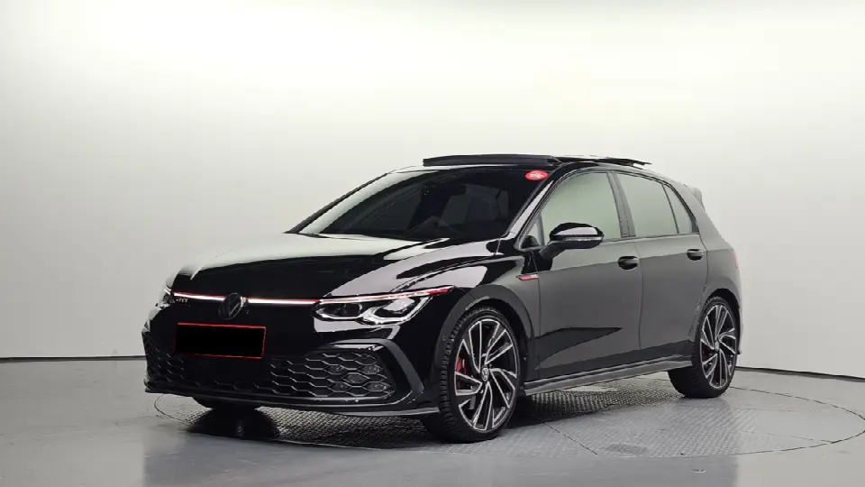 Volkswagen Golf 2022, арт. KR-3296573 — фото 1