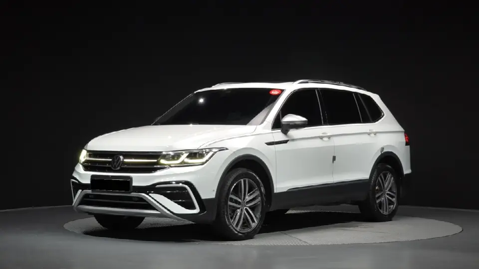 Volkswagen Tiguan 2018, арт. KR-3301078 — фото 1