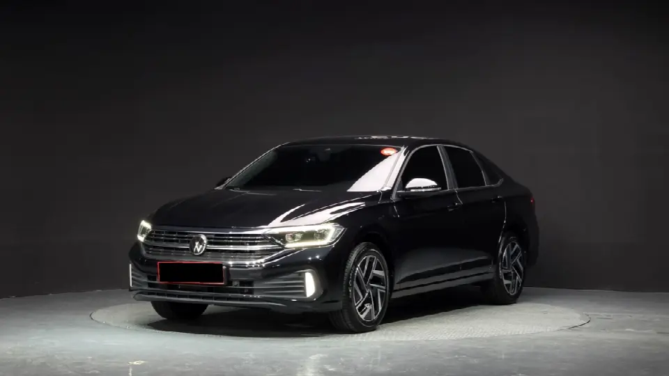 Volkswagen Jetta 2019, арт. KR-3301343 — фото 1