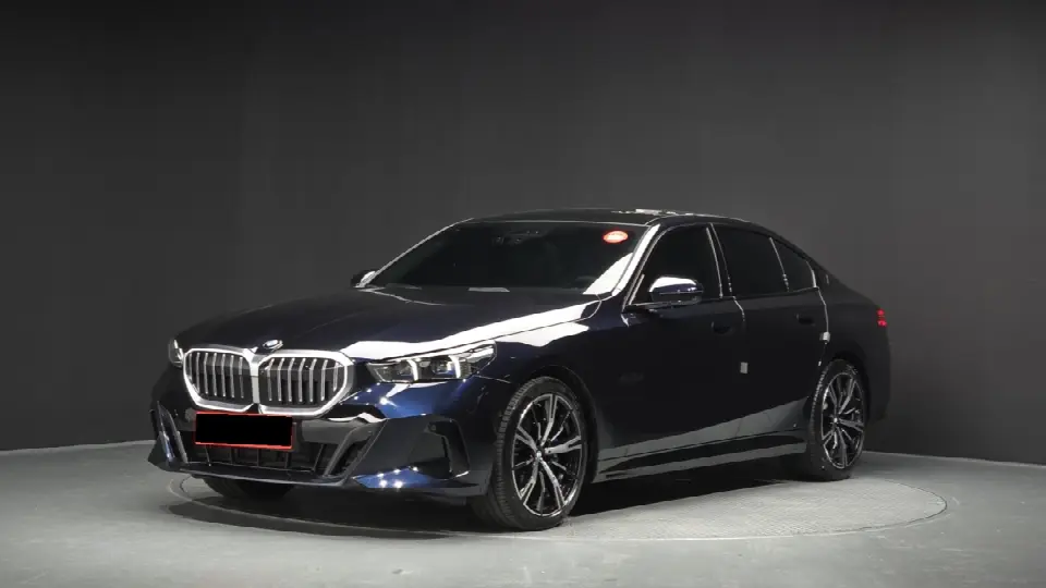 BMW 5 Series 2023, арт. KR-3301685 — фото 1