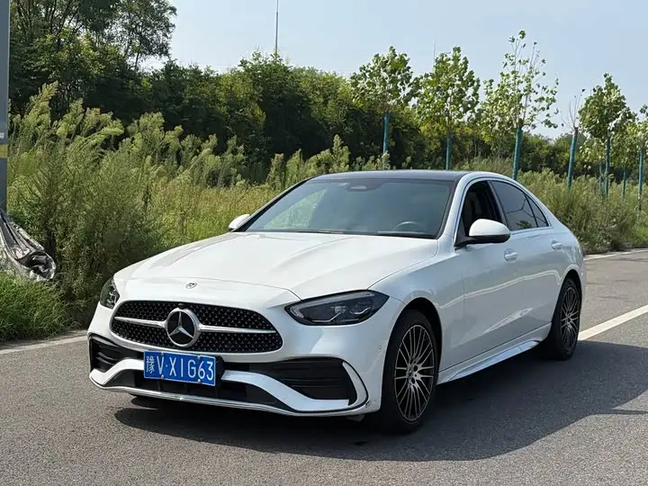Mercedes-Benz C-Class 2023, арт. CN-3305049 — фото 1