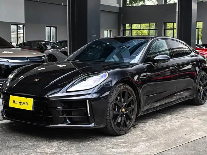Porsche Panamera 2024, арт. CN-3308767 — фото 1