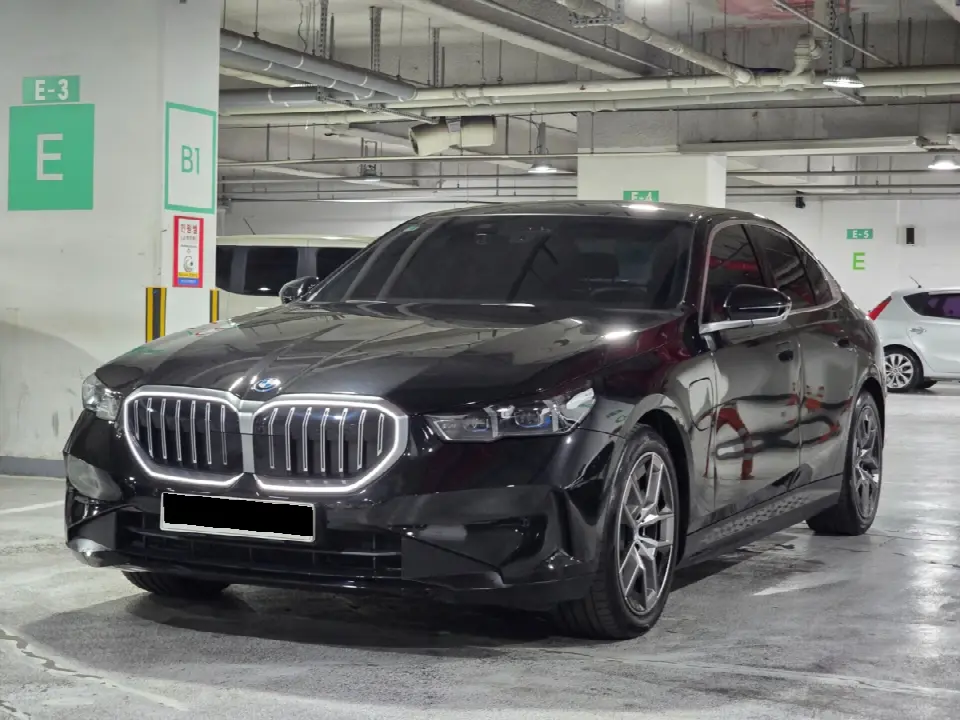 BMW 5 Series 2023, арт. KR-3314193 — фото 1