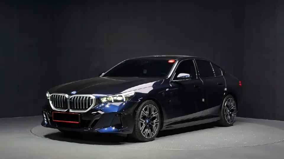 BMW 5 Series 2023, арт. KR-3314367 — фото 1