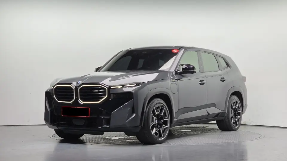 BMW XM 2023, фото из объявления
