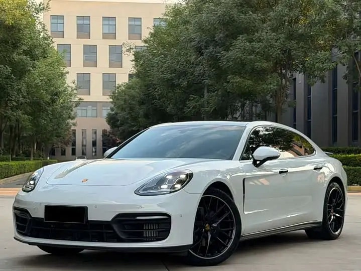 Porsche Panamera 2023, арт. CN-3326435 — фото 1