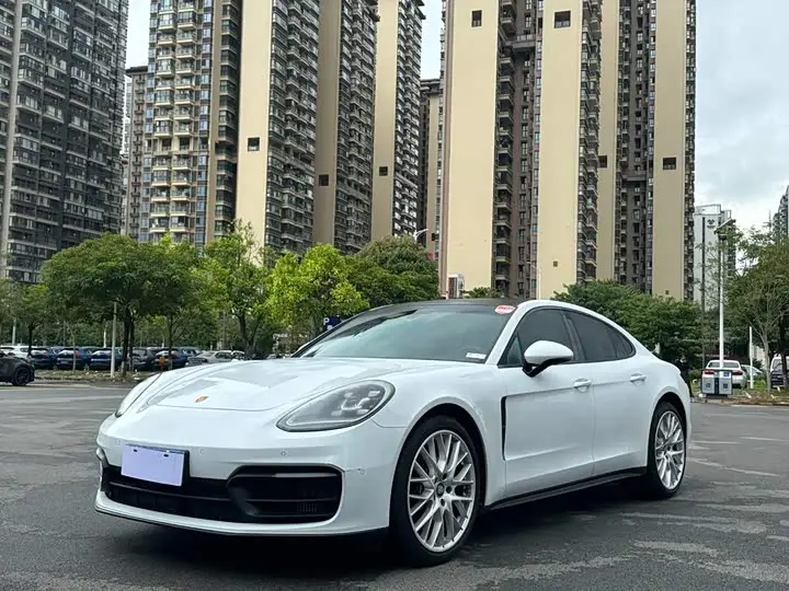Porsche Panamera 2023, арт. CN-3326752 — фото 1