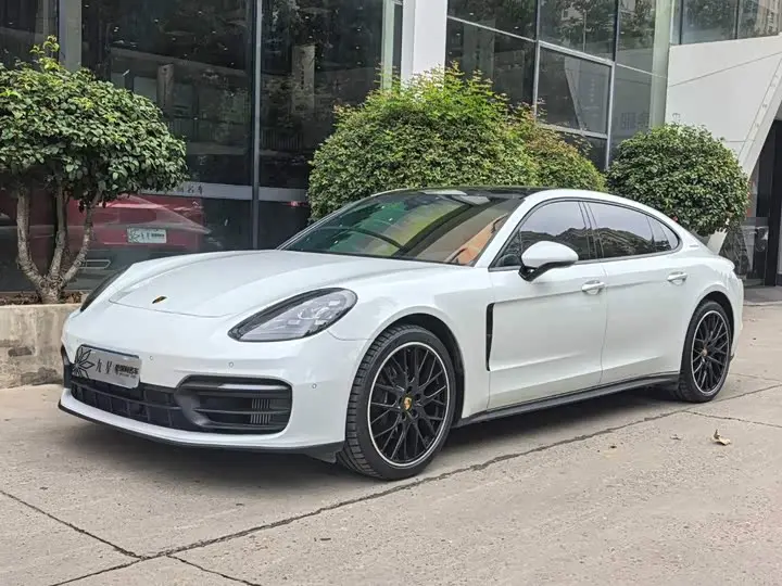 Porsche Panamera 2023, арт. CN-3328321 — фото 1