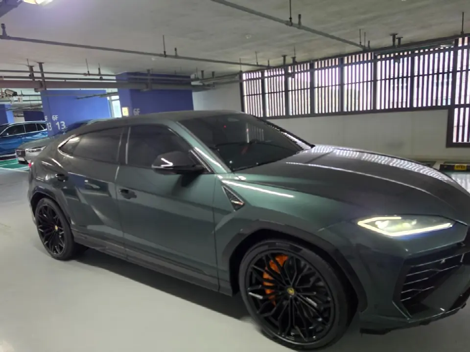 Lamborghini Urus 2018, арт. KR-3329050 — фото 1