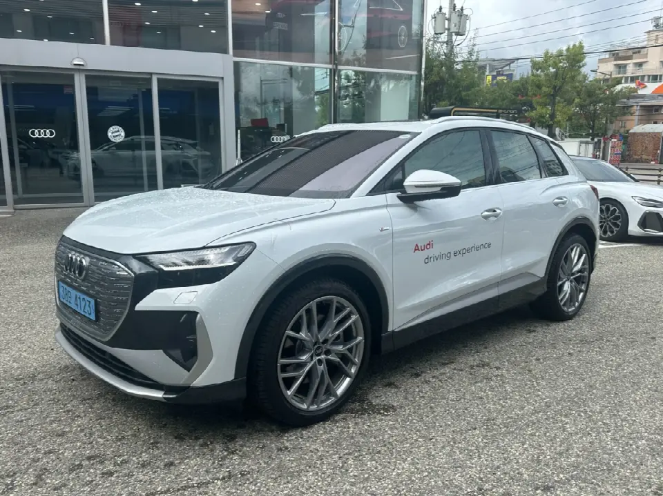 Audi Q4 e-tron 2022, арт. KR-3329221 — фото 1