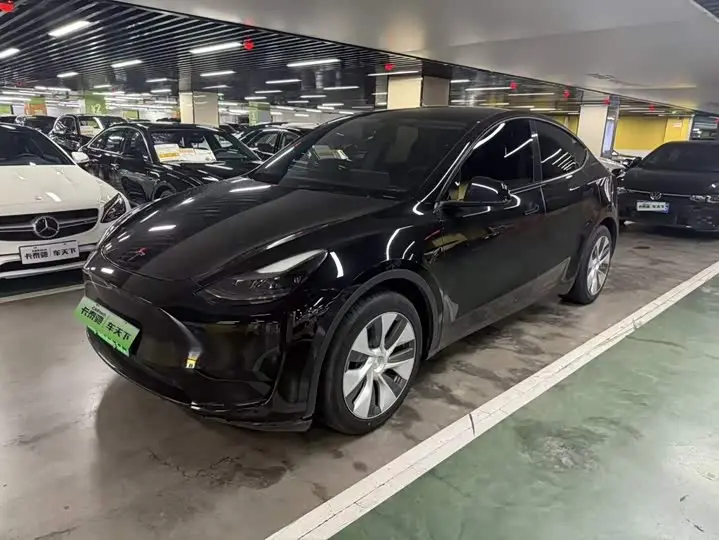 Tesla Model Y 2022, арт. CN-3373376 — фото 1