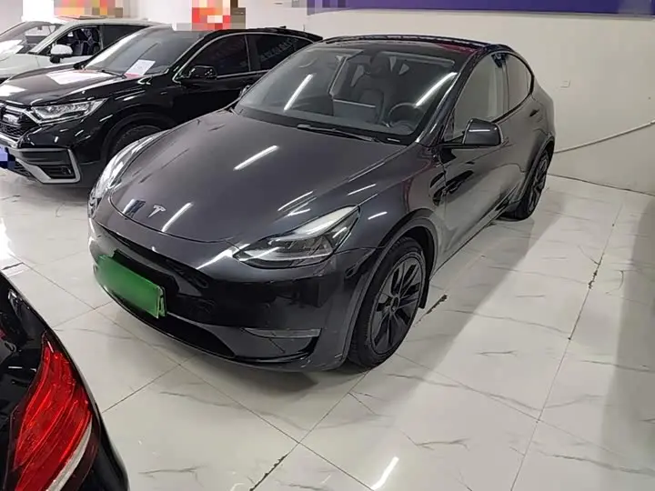Tesla Model Y 2024, арт. CN-3374590 — фото 1