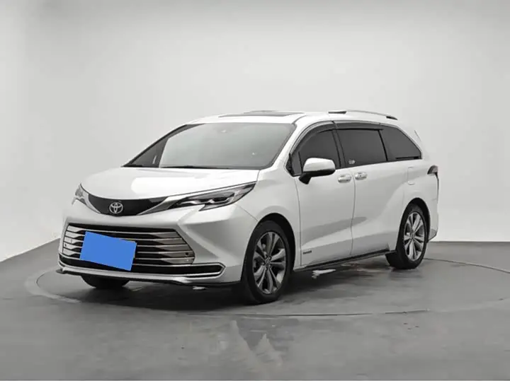 Toyota Sienna 2023, арт. CN-3375404 — фото 1