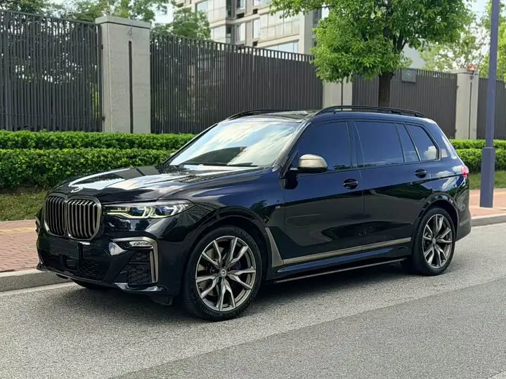 BMW X7 2021, арт. CN-3377553 — фото 1