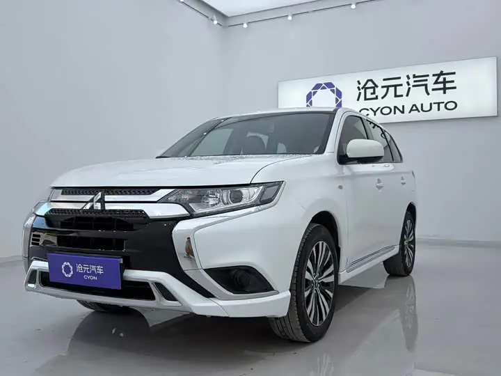 Mitsubishi Outlander 2021, арт. CN-3377913 — фото 1