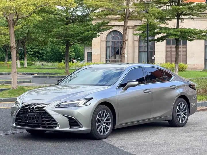 Lexus ES 2025, арт. CN-3378588 — фото 1