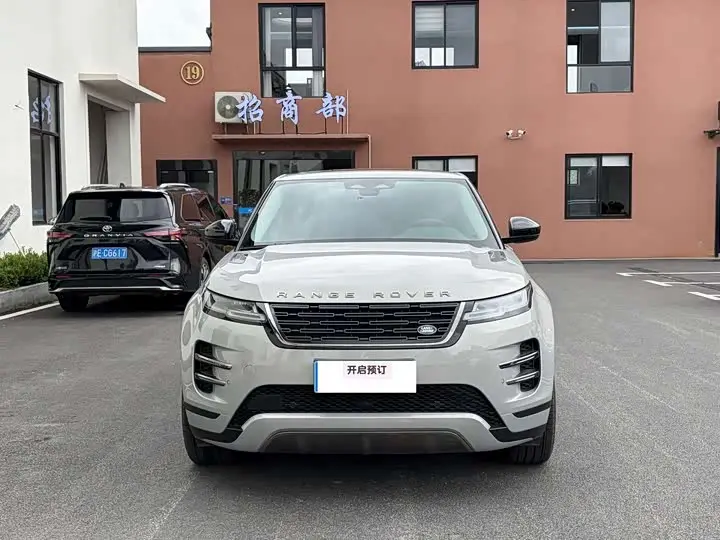 Land Rover Range Rover Evoque L 2024, арт. CN-3379175 — фото 1