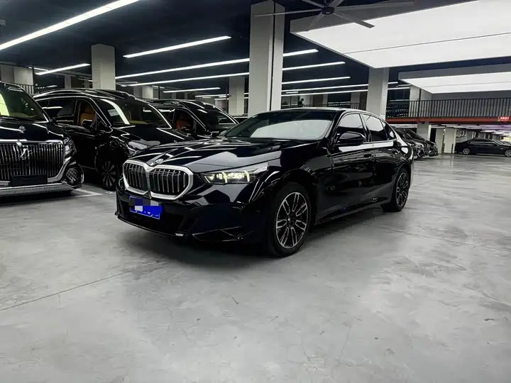 BMW 5 Series 2024, арт. CN-3379643 — фото 1