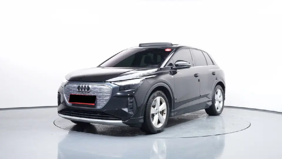 Audi Q4 e-tron 2022, арт. KR-3408776 — фото 1