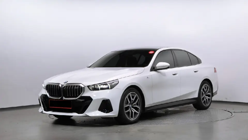 BMW 5 Series 2023, арт. KR-3408804 — фото 1