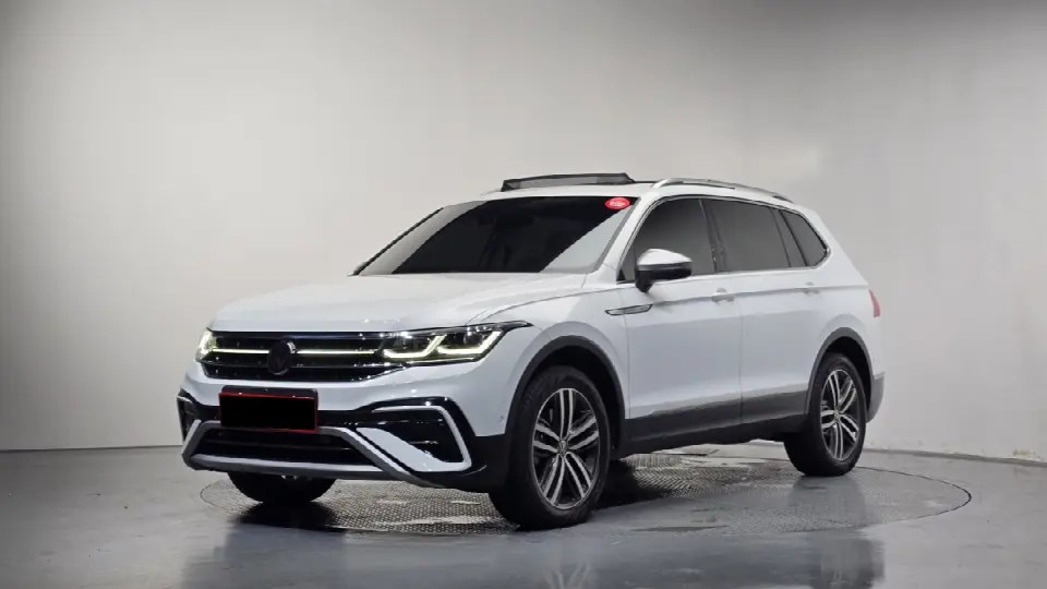 Volkswagen Tiguan 2018, арт. KR-3409008 — фото 1