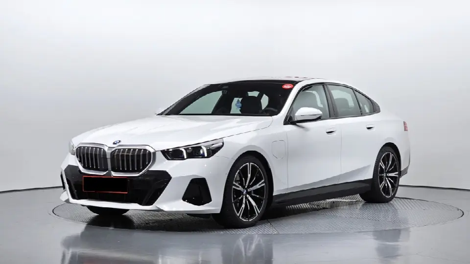 BMW 5 Series 2023, арт. KR-3409143 — фото 1
