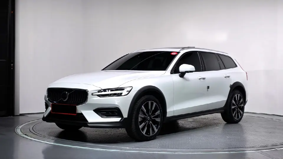 Volvo V60 2019, арт. KR-3409459 — фото 1