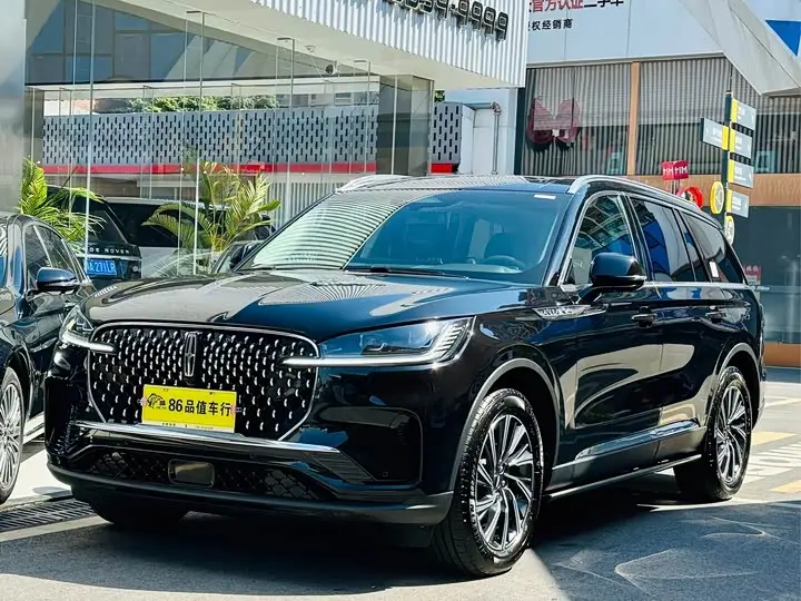 Lincoln Aviator 2024, арт. CN-3420401 — фото 1