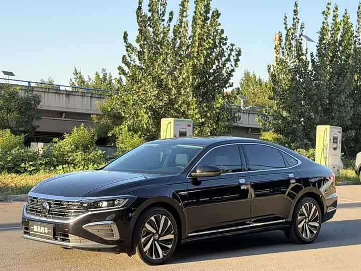 Volkswagen Passat 2025, арт. CN-3420849 — фото 1