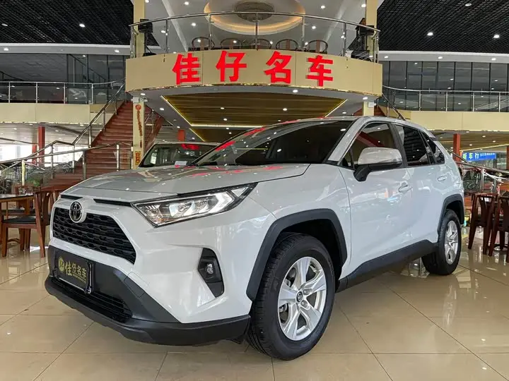 Toyota RAV4 2023, арт. CN-3421237 — фото 1