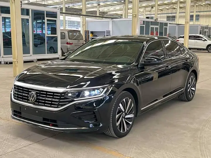 Volkswagen Passat 2023, арт. CN-3426419 — фото 1