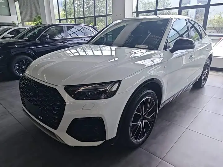 Audi Q5L Sportback 2024, арт. CN-3443703 — фото 1