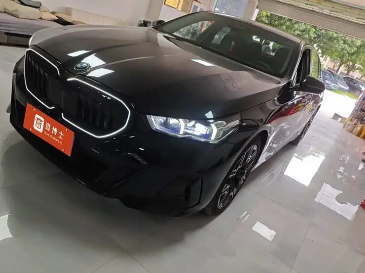 BMW 5 Series 2026, арт. CN-3444076 — фото 1
