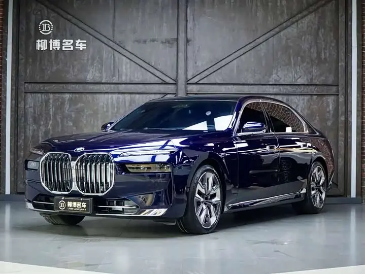 BMW 7 Series 2023, арт. CN-3444268 — фото 1