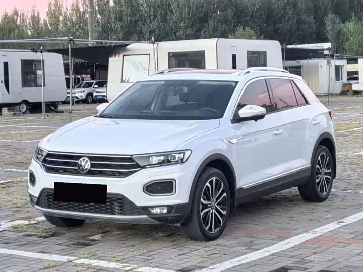 Volkswagen T-Roc 2022, арт. CN-3445387 — фото 1