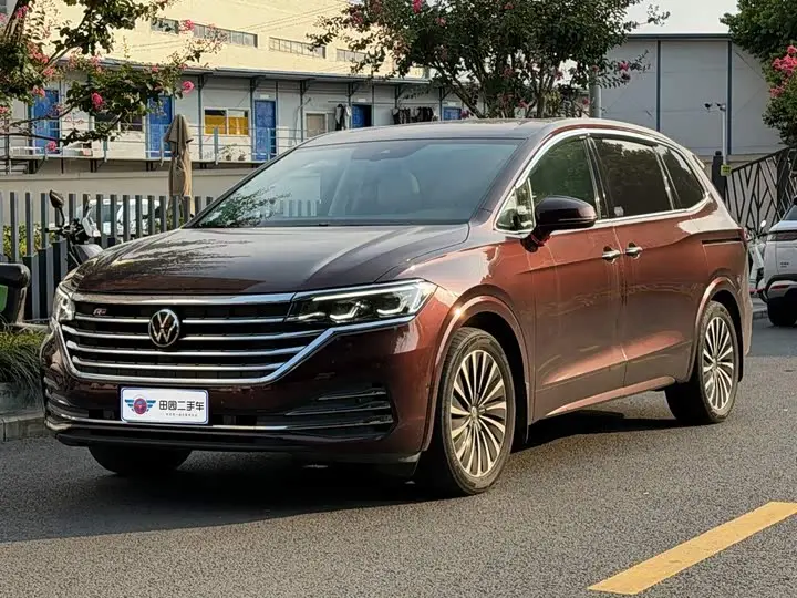 Volkswagen Viloran 2023, арт. CN-3447880 — фото 1