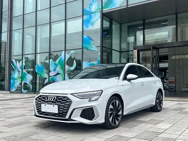 Audi A3 2024, арт. CN-3448942 — фото 1