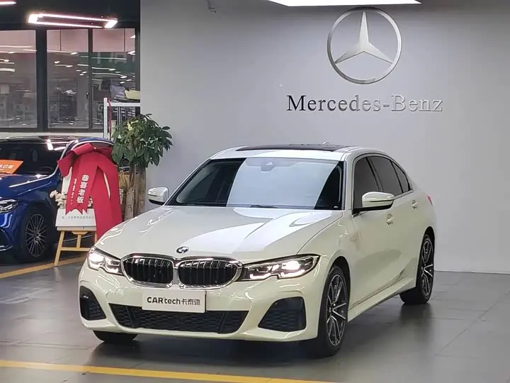 BMW 3 Series 2022, арт. CN-3449970 — фото 1