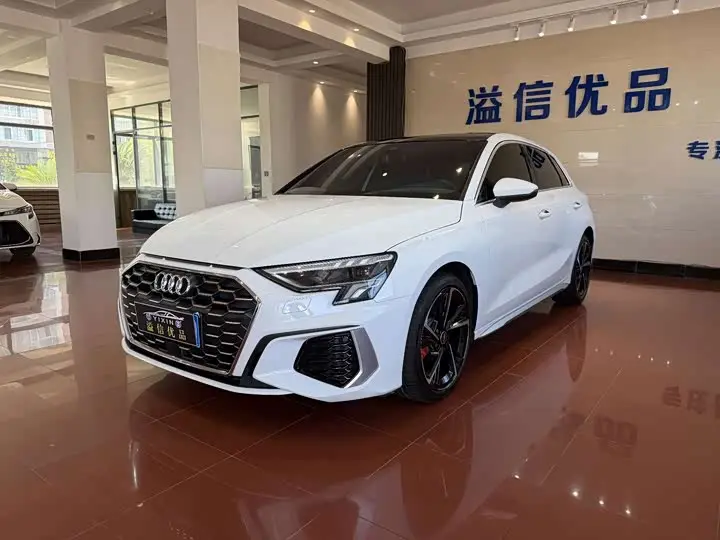 Audi A3 2023, арт. CN-3450469 — фото 1