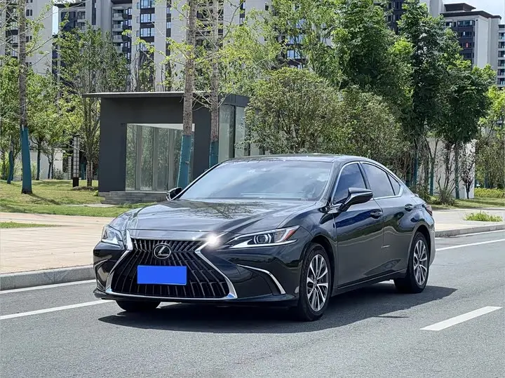 Lexus ES 2022, арт. CN-3451201 — фото 1
