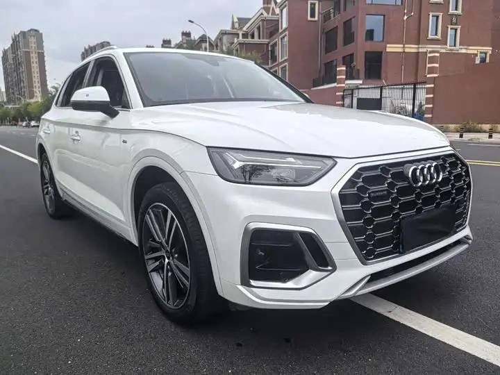 Audi Q5L 2022, арт. CN-3451917 — фото 1