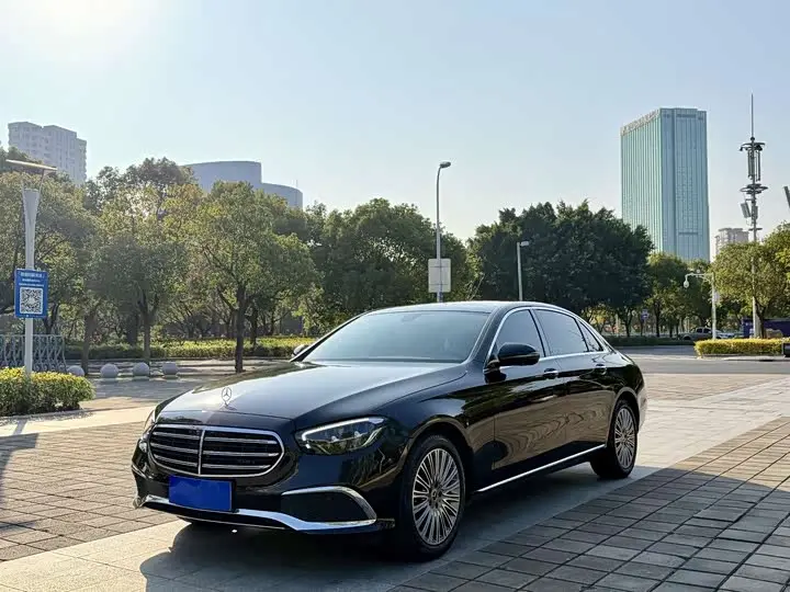Mercedes-Benz E-Class 2023, арт. CN-3453372 — фото 1
