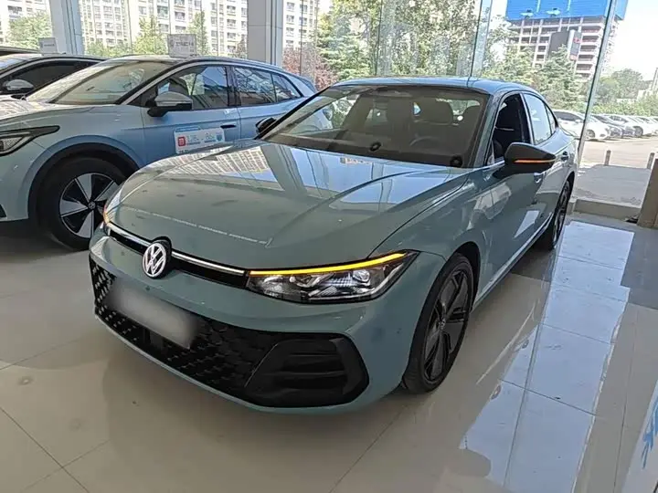 Volkswagen Passat 2025, арт. CN-3453766 — фото 1