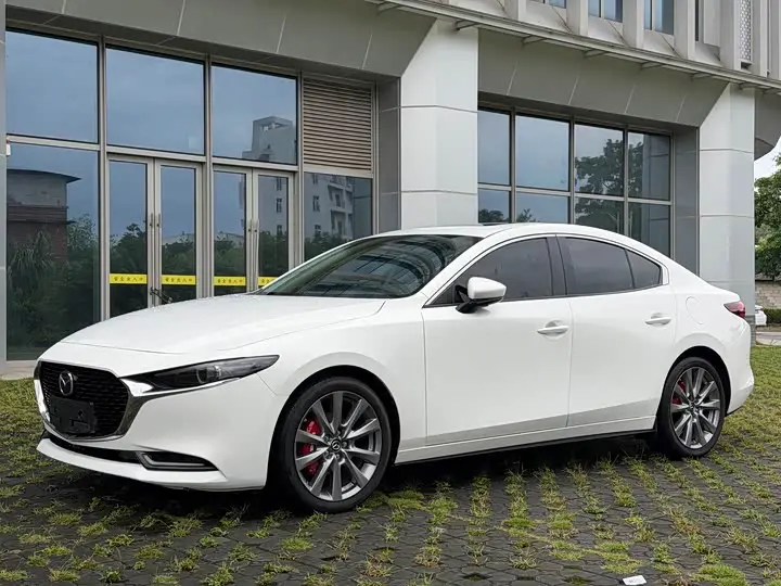 Mazda 3 (Axela) 2022, арт. CN-3454082 — фото 1