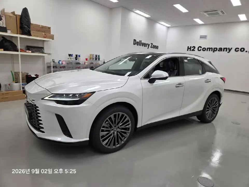 Lexus RX 2023, арт. KR-3456135 — фото 1