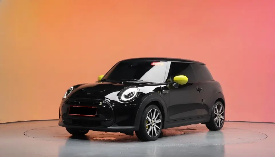 Mini Cooper 2022, арт. KR-3456567 — фото 1
