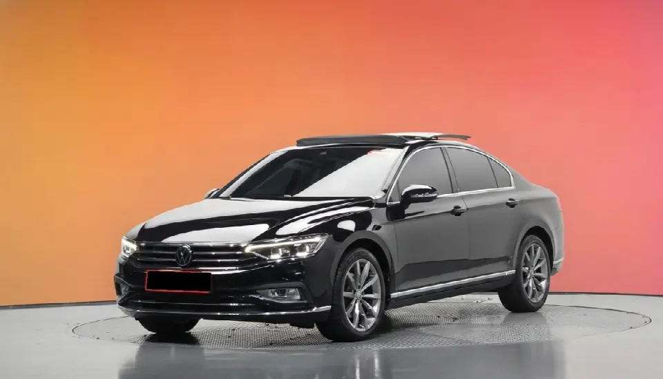 Volkswagen Passat 2018, арт. KR-3457689 — фото 1